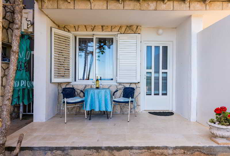Guesthouse Home Sweet Home Дубровник Екстериор снимка